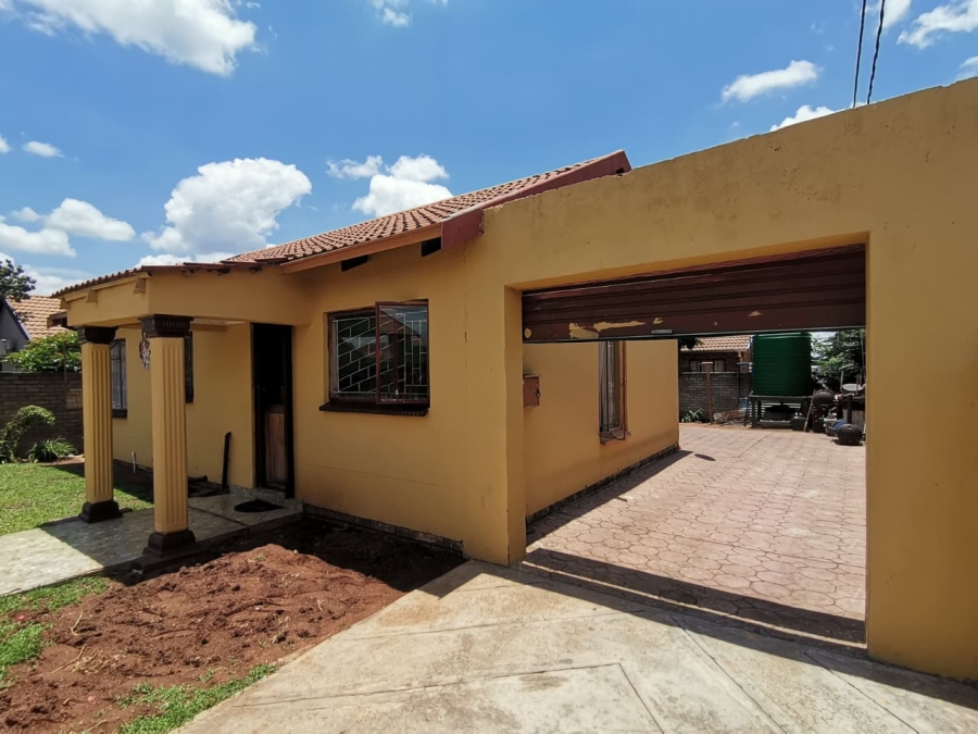 3 Bedroom Property for Sale in Lethlabile North West